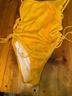 PINK Victoria's Secret Bright Yellow Ribbed One Piece Swim Womens Size Large
